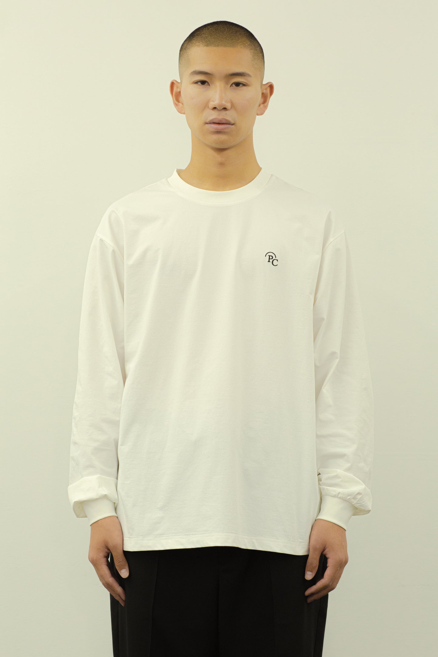 STANDARD LONG SLEEVE T-SHIRT