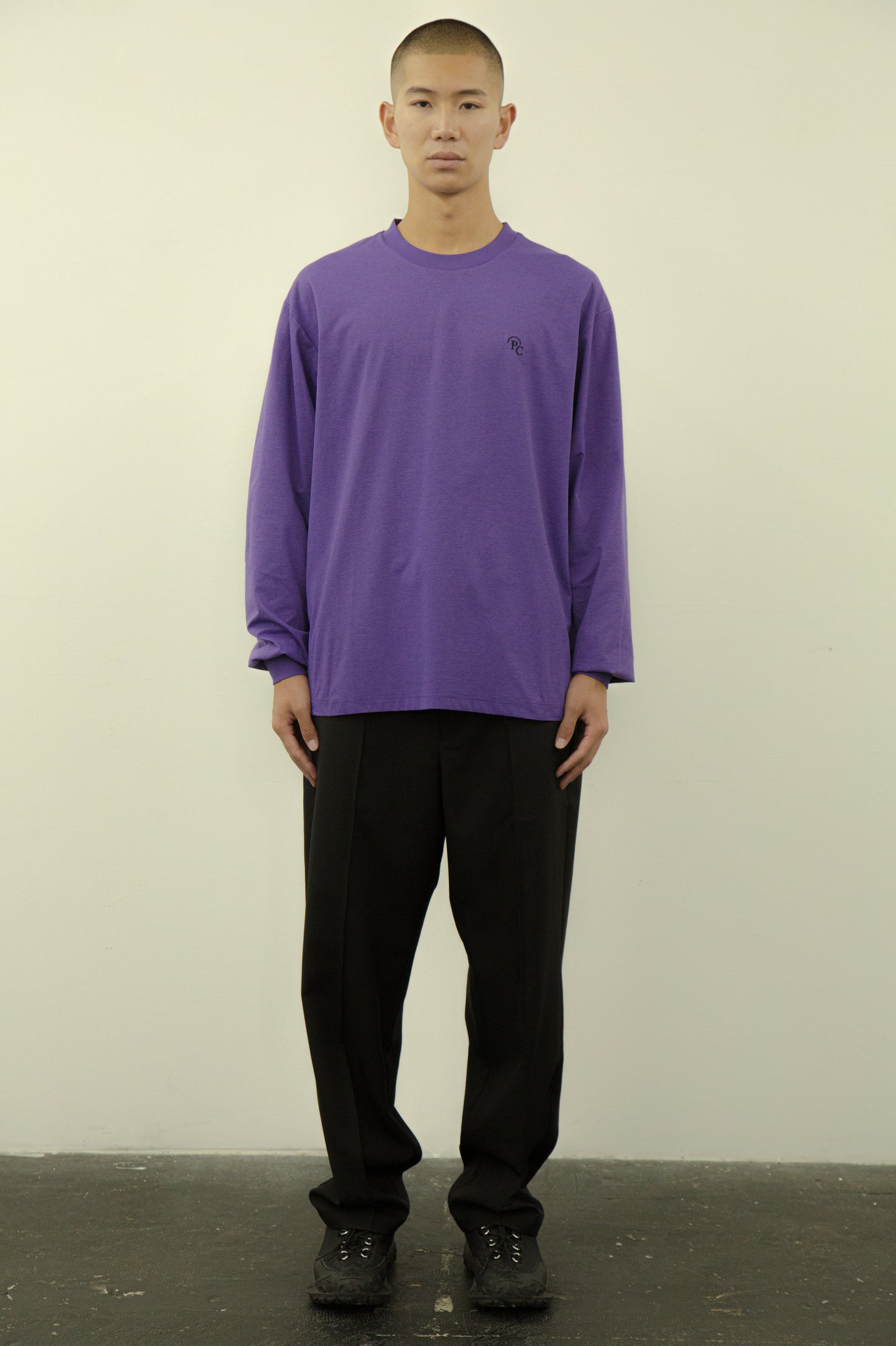 STANDARD LONG SLEEVE T-SHIRT