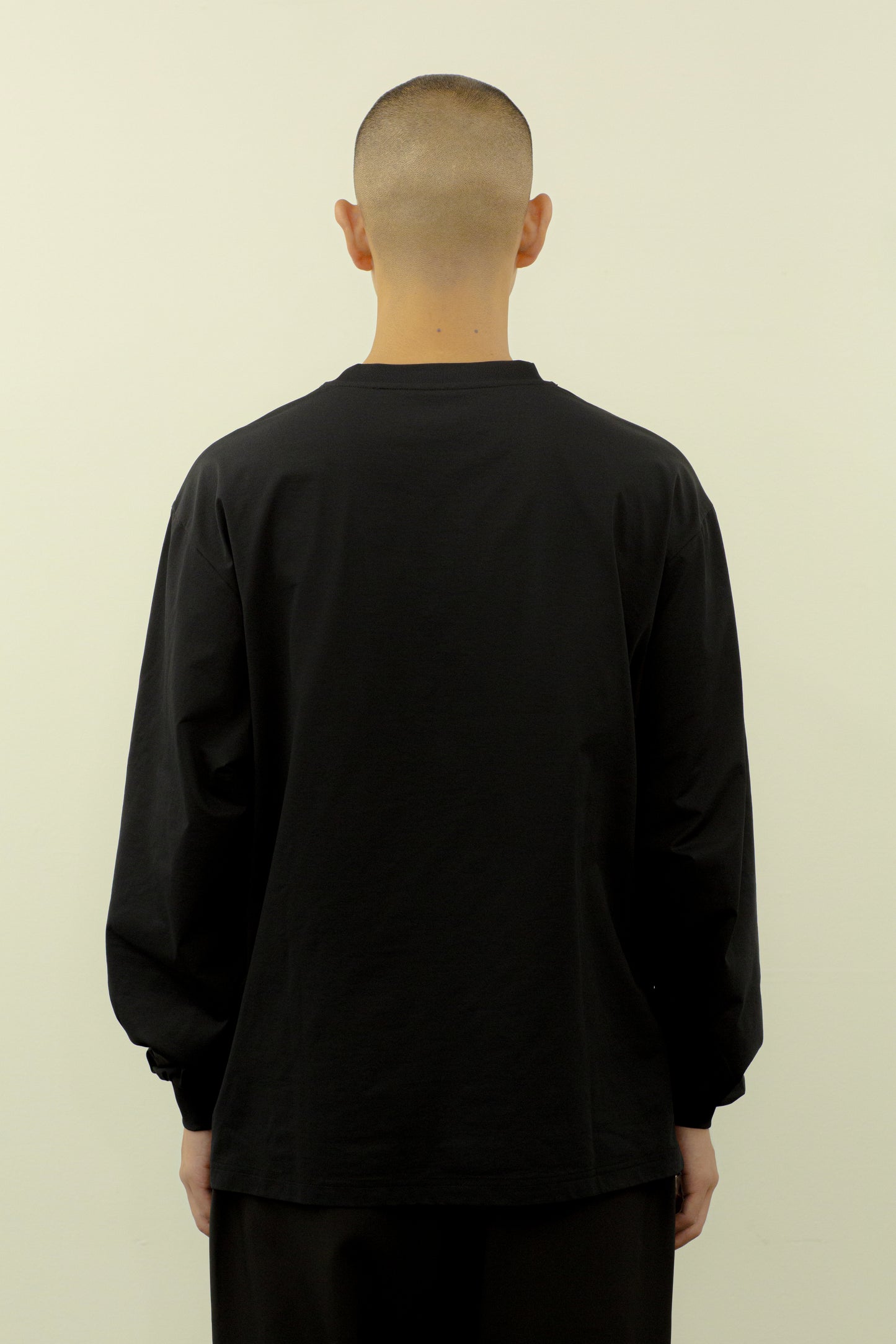 STANDARD LONG SLEEVE T-SHIRT