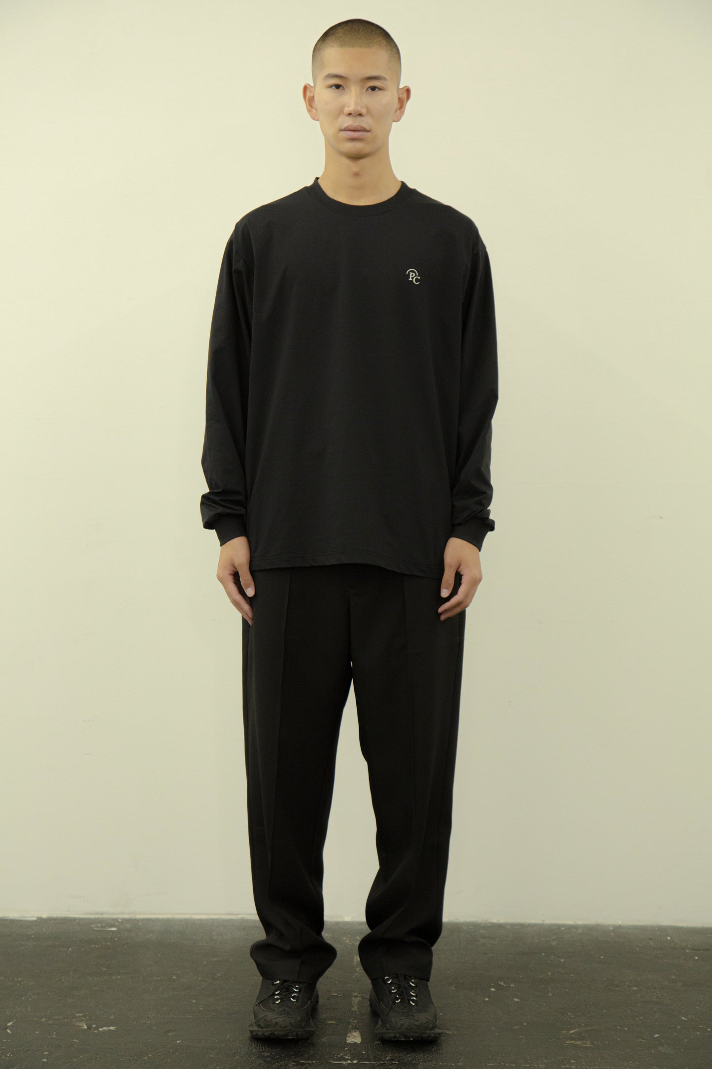 STANDARD LONG SLEEVE T-SHIRT