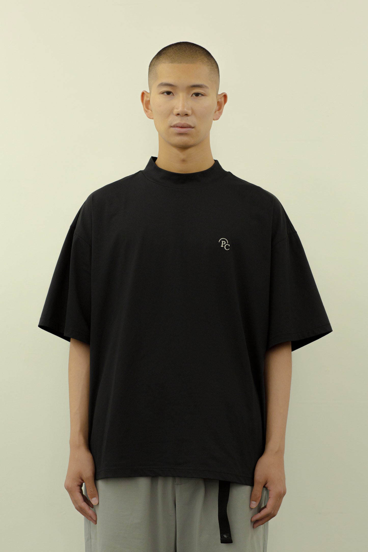 MOCK NECK T-SHIRT