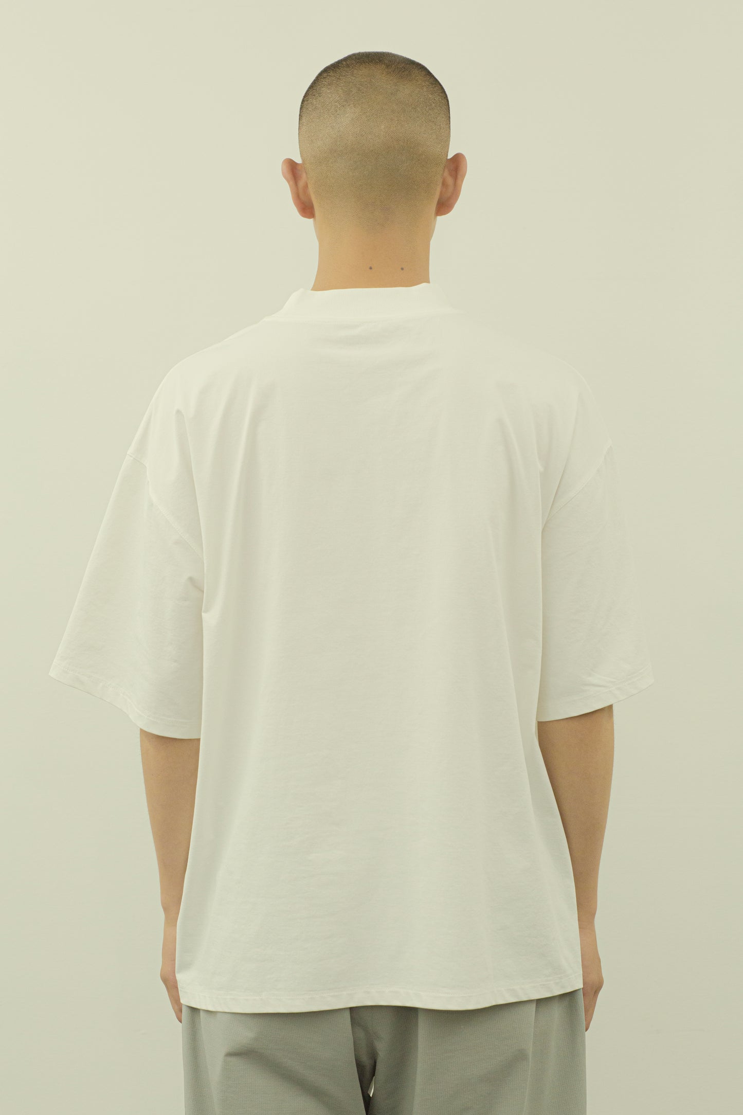 MOCK NECK T-SHIRT