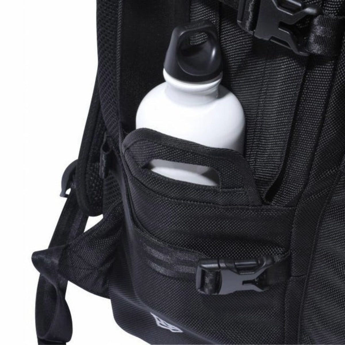 PRINT LOGO CARRIER 35L 【予約】2月15日発売予定【返品交換キャンセル不可】