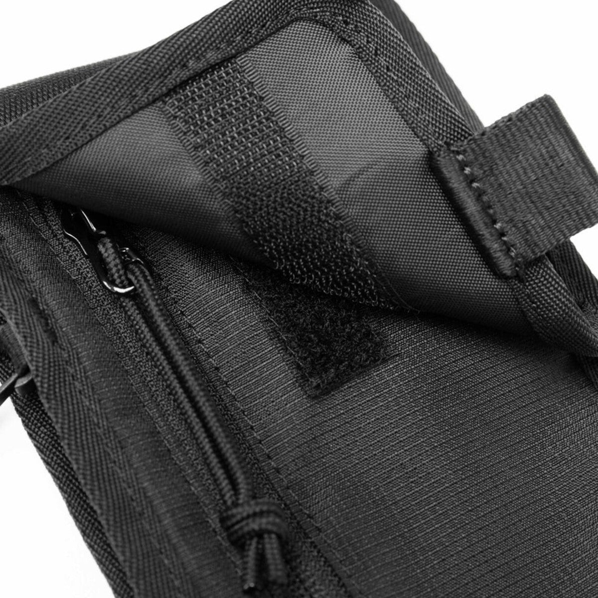 NECK POUCH 0.3L 【予約】2月15日発売予定【返品交換キャンセル不可】