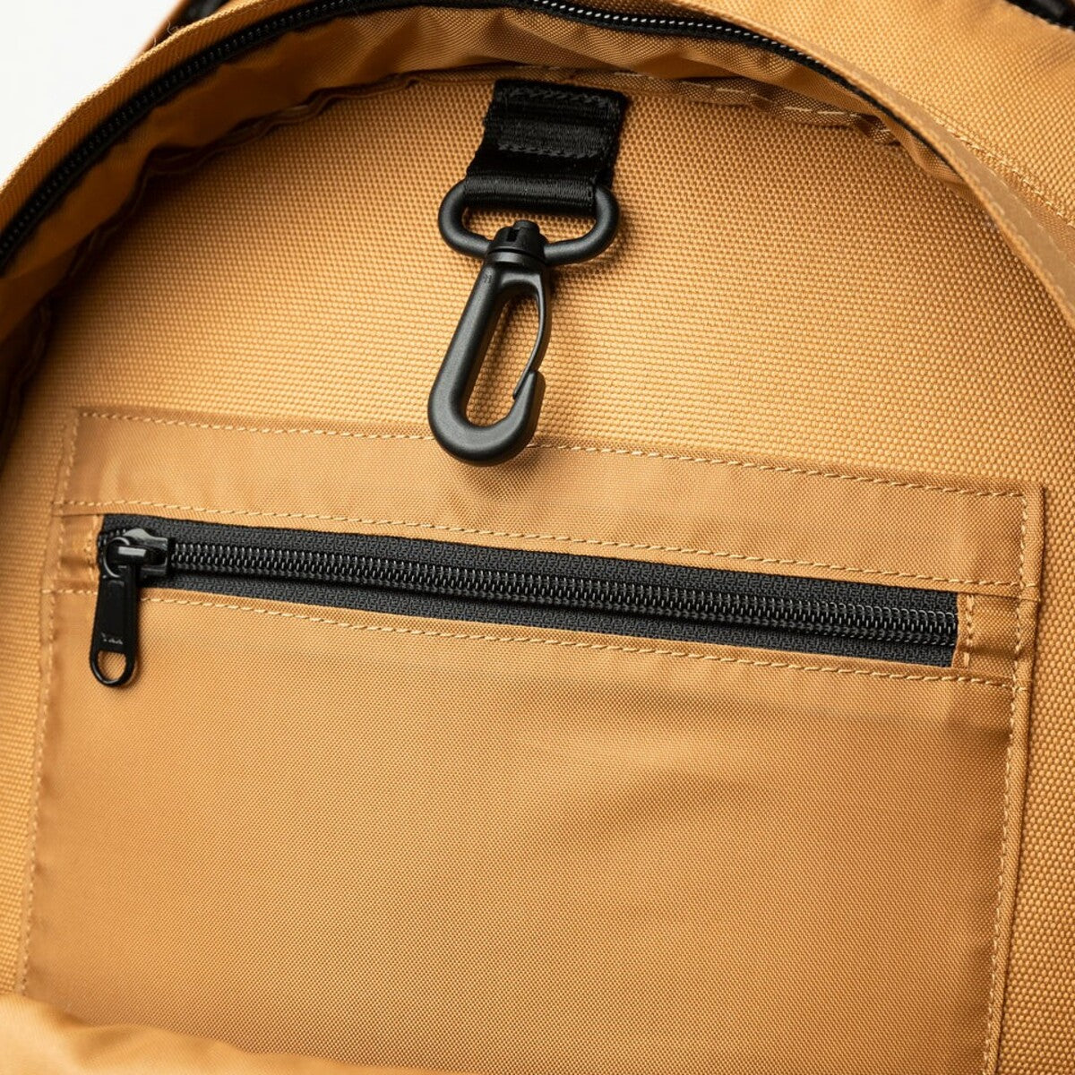 CARRIER PACK 35L 【予約】2月15日発売予定【返品交換キャンセル不可】