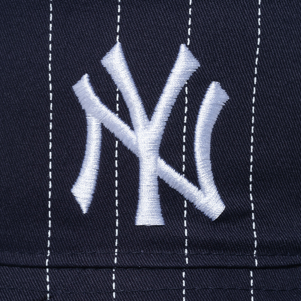 NEW YORK YANKEES REVERSIBLE BUCKET HAT