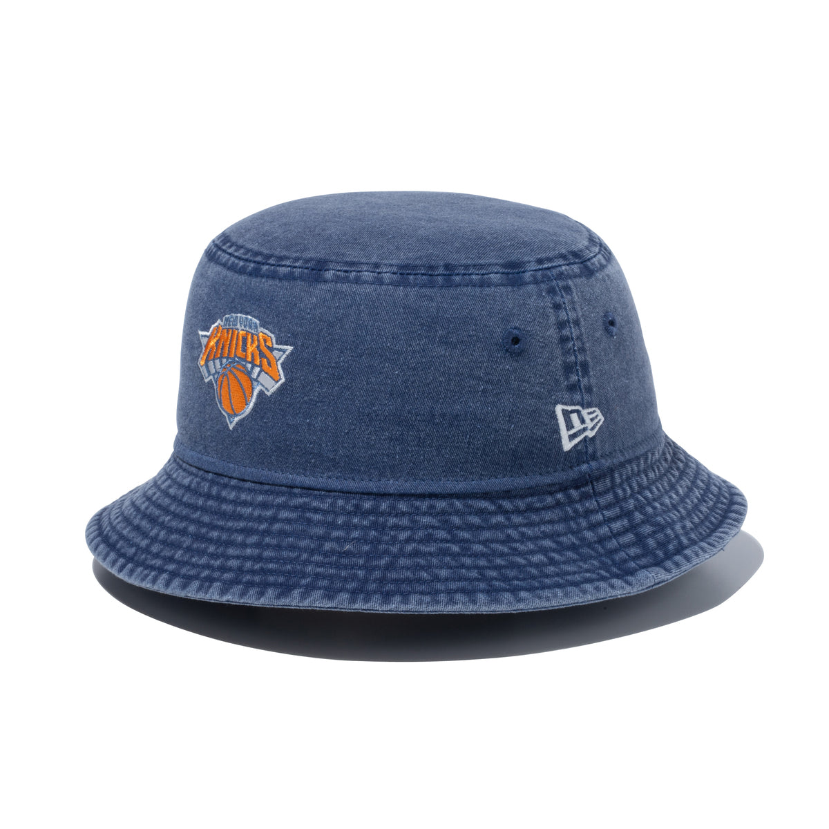NEW YORK KNICKS ACID WASH BUCKET HAT
