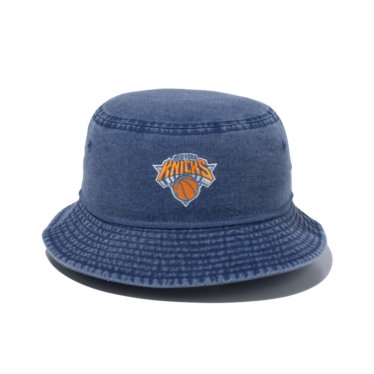 NEW YORK KNICKS ACID WASH BUCKET HAT