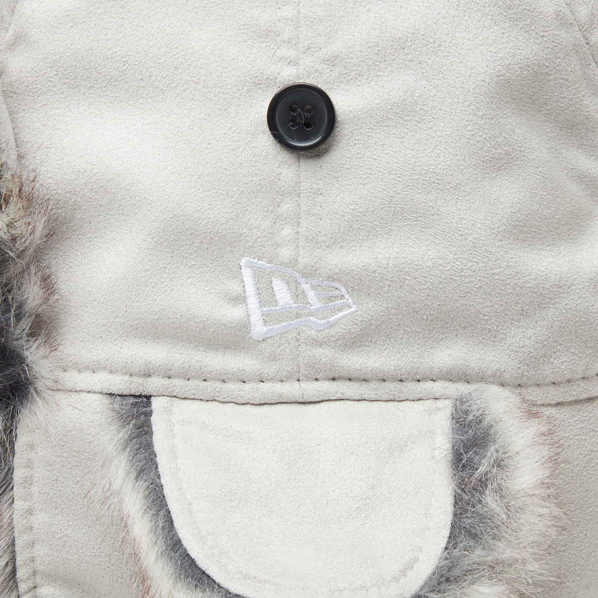 TRAPPER SYNTHETIC SUEDE