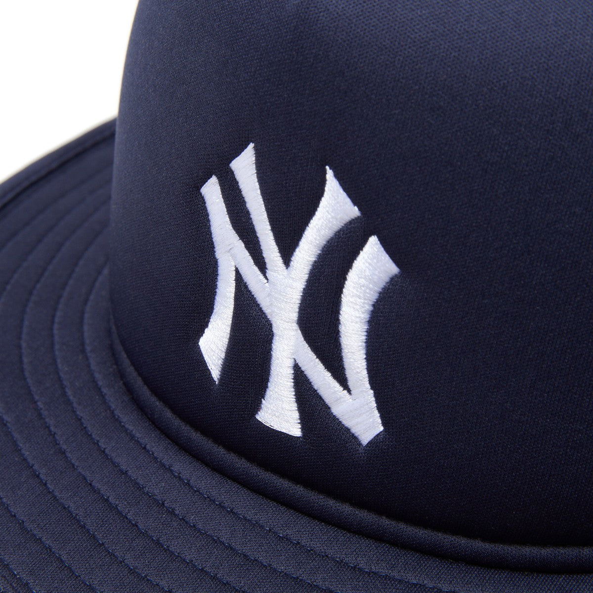 NEW YORK YANKEES 5-PANEL MESH BUCKET HAT A-FRAME