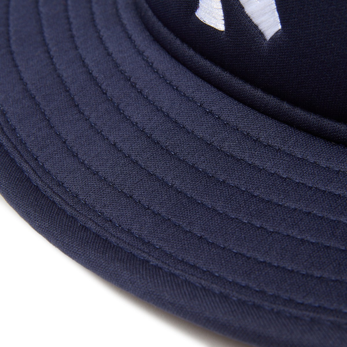 NEW YORK YANKEES 5-PANEL MESH BUCKET HAT A-FRAME