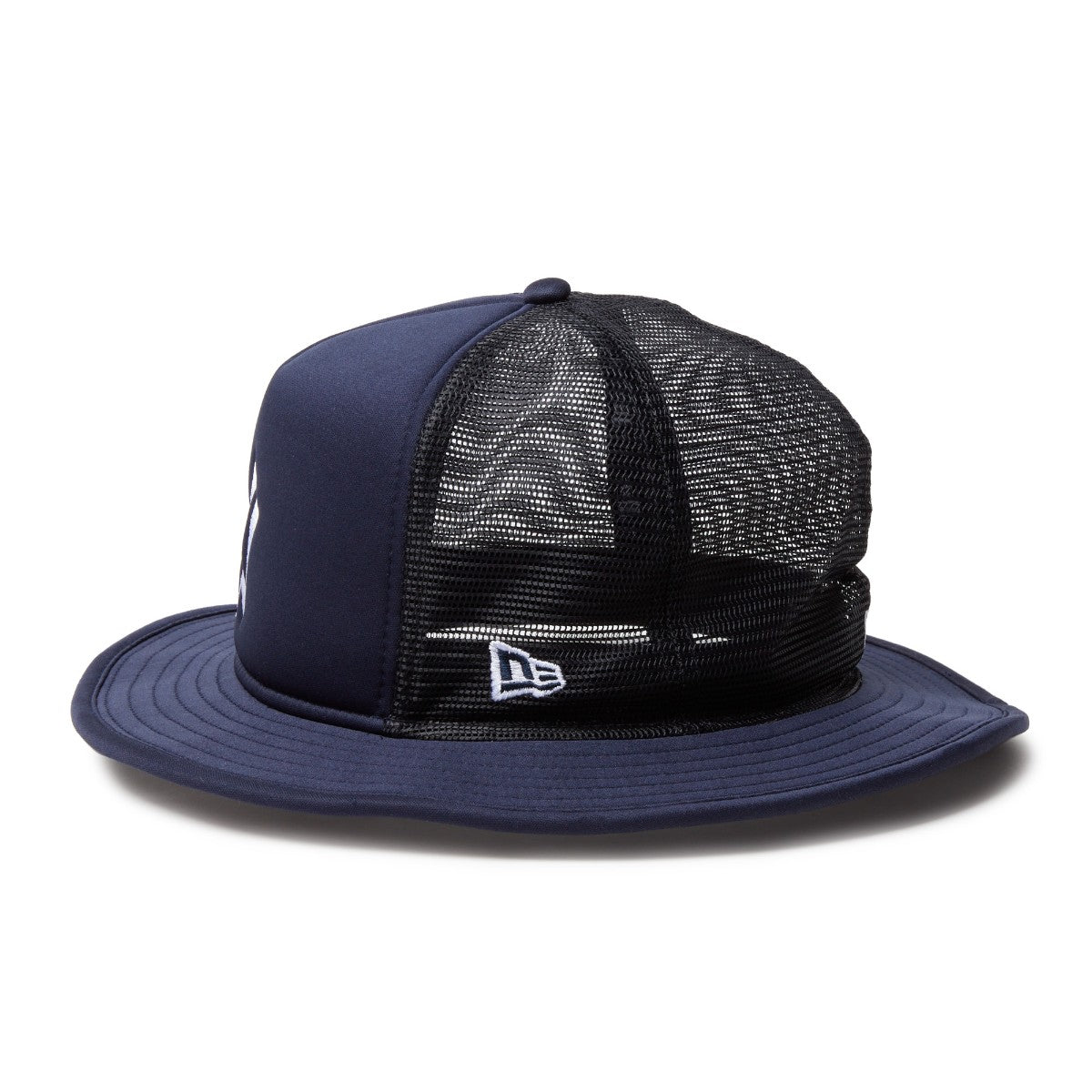 NEW YORK YANKEES 5-PANEL MESH BUCKET HAT A-FRAME