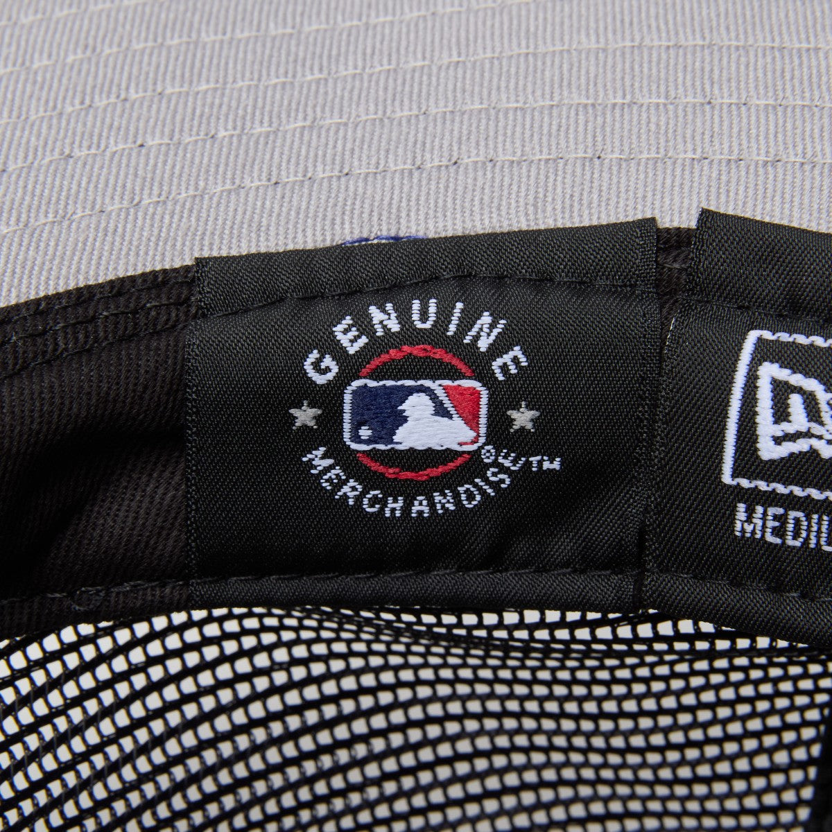 NEW YORK YANKEES 5-PANEL MESH BUCKET HAT A-FRAME