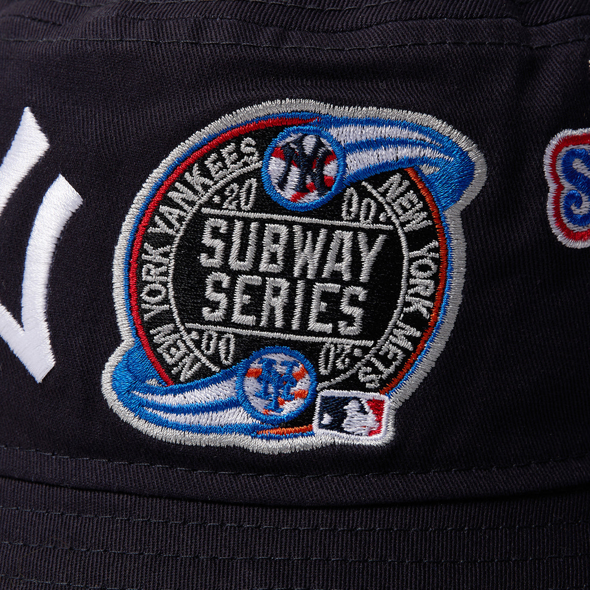 NEW YORK YANKEES PATCH REVERSIBLE BUCKET HAT-01 【5月10日以降発送予定】