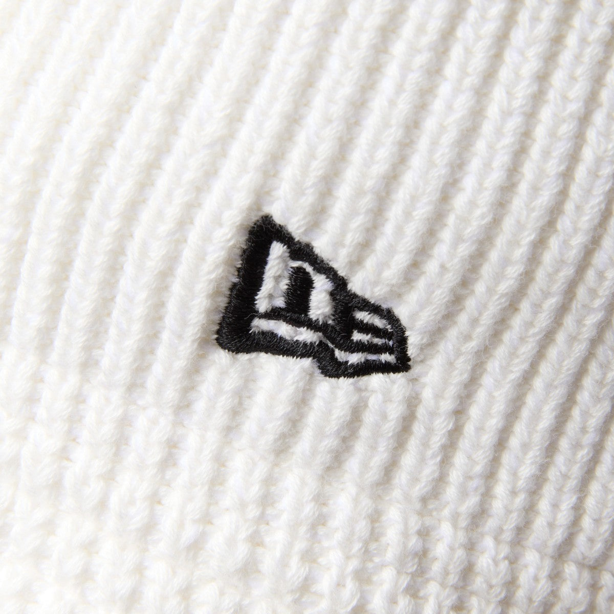 HELLO KITTY FACE KNIT BACKET 【3月14日以降発送予定】