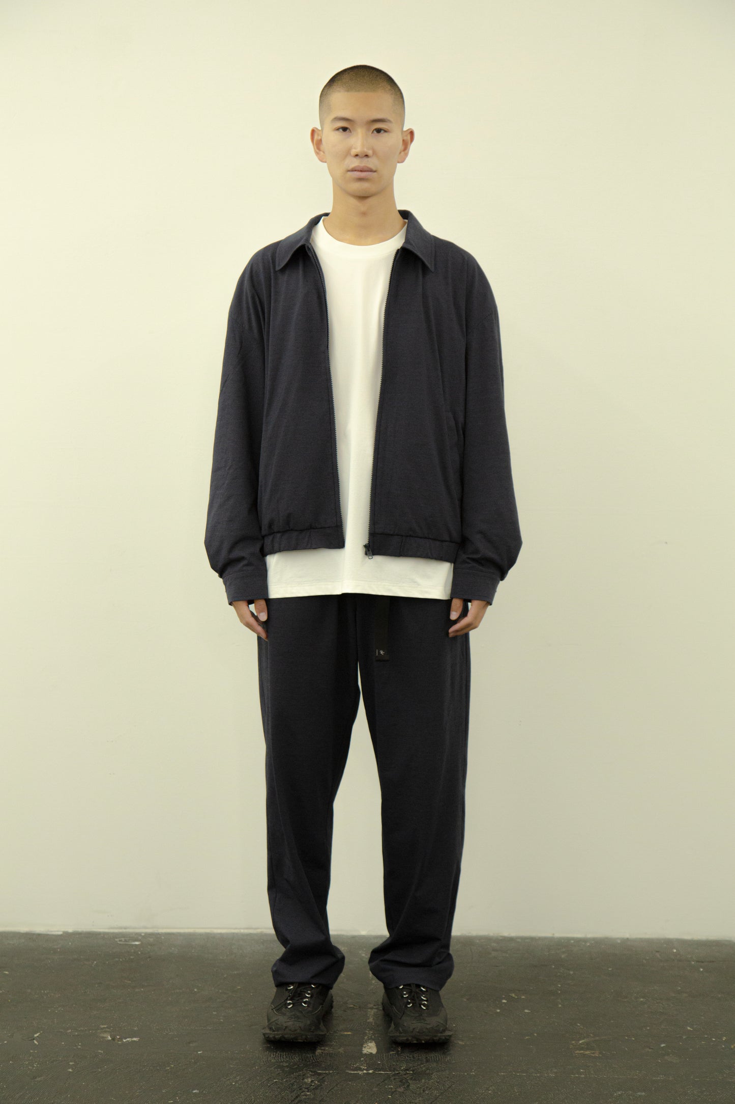 MESH KNIT BELTED EASY PANT