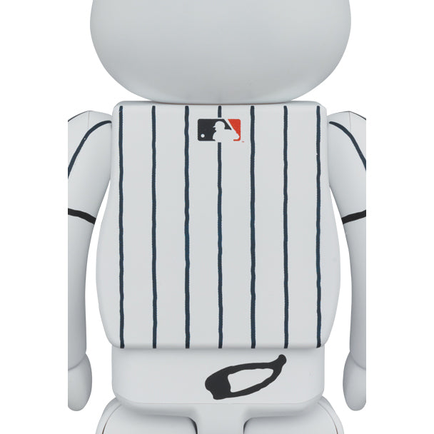 MLB × PEANUTS BE@RBRICK SNOOPY (NEW YORK YANKEES) 100% & 400%