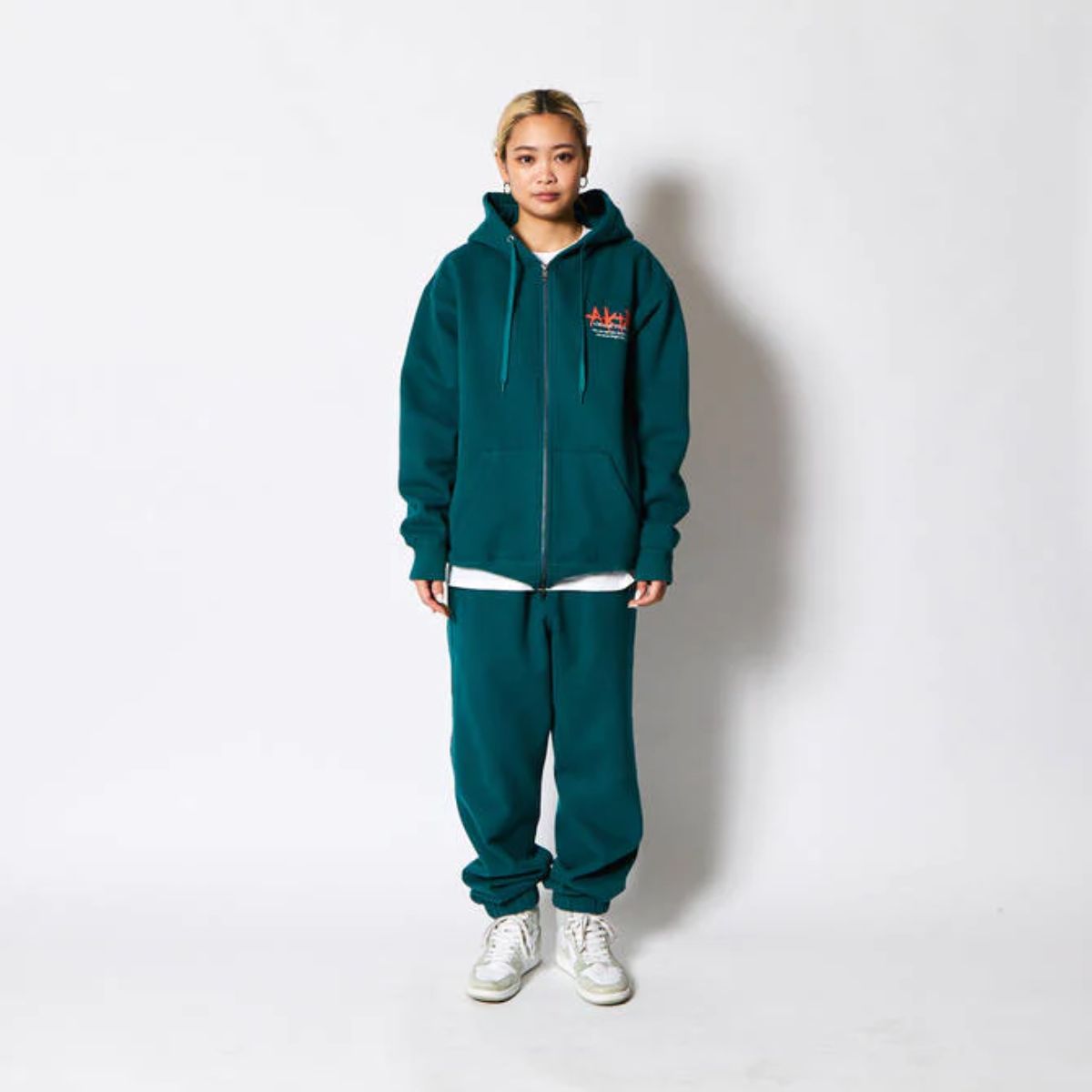 LOGO SWEAT PANTS 【10月20日以降発送】