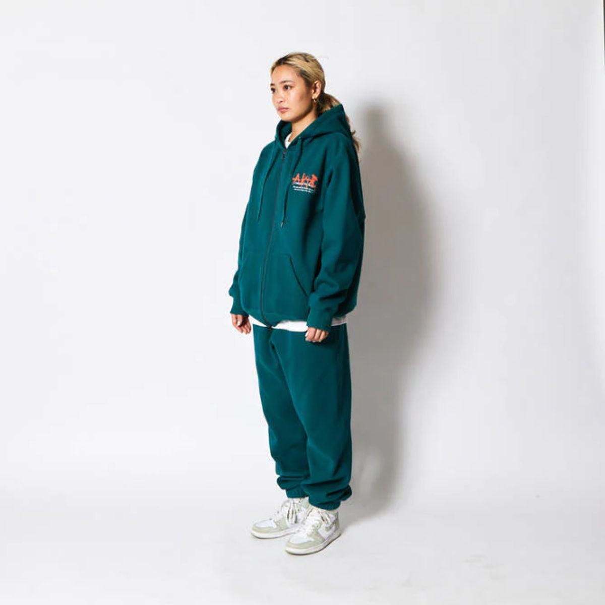 LOGO SWEAT PANTS 【10月20日以降発送】