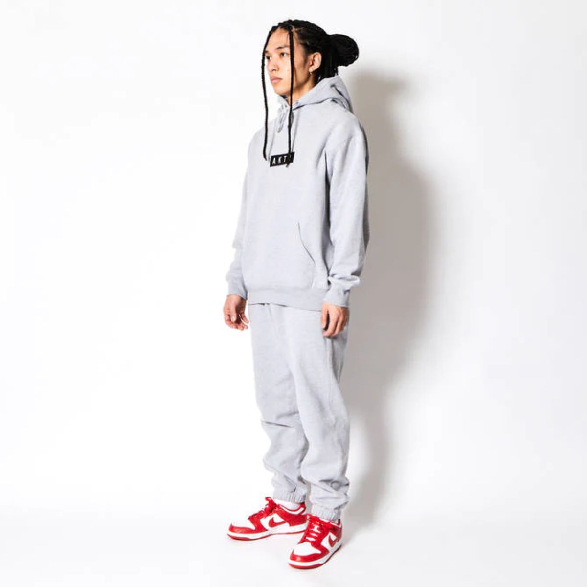 LOGO SWEAT PANTS 【10月20日以降発送】