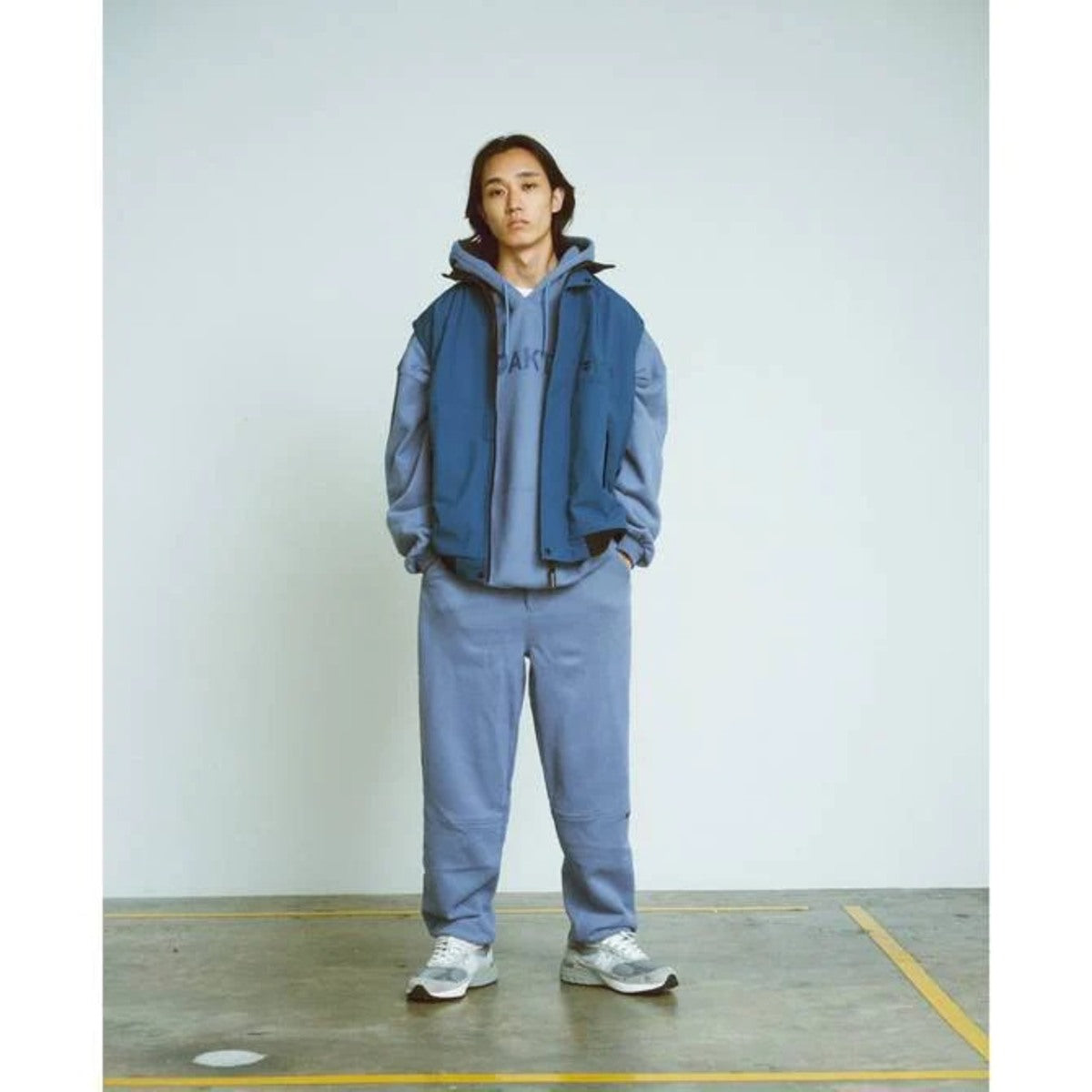 68xAKTR REV FLEECE VEST JACKET