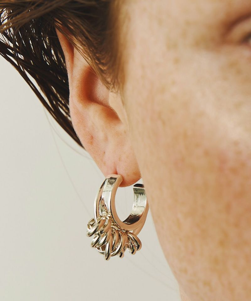 Volume coil pierced earrings