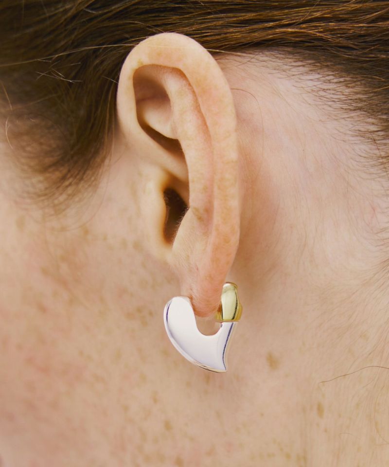 Plump heart pierced earrings