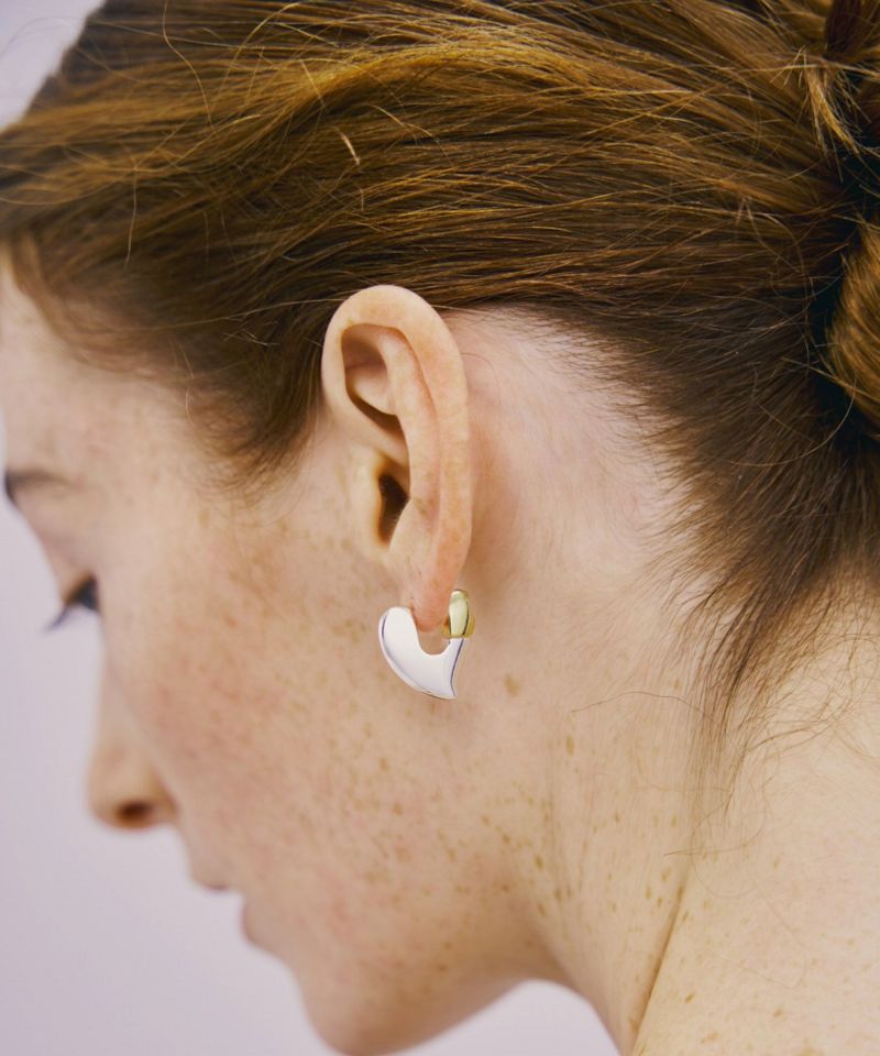 Plump heart pierced earrings