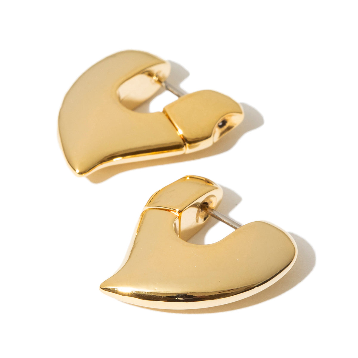 Plump heart pierced earrings