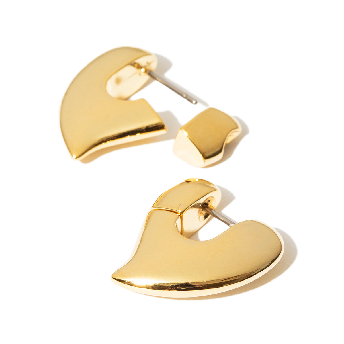 Plump heart pierced earrings