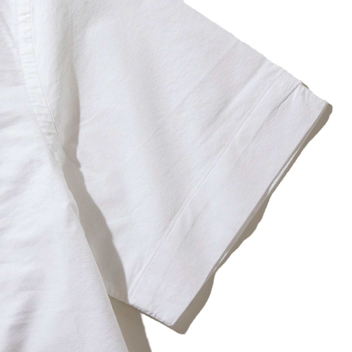 CLASSIC FIT OXFORD CAMP SHIRT