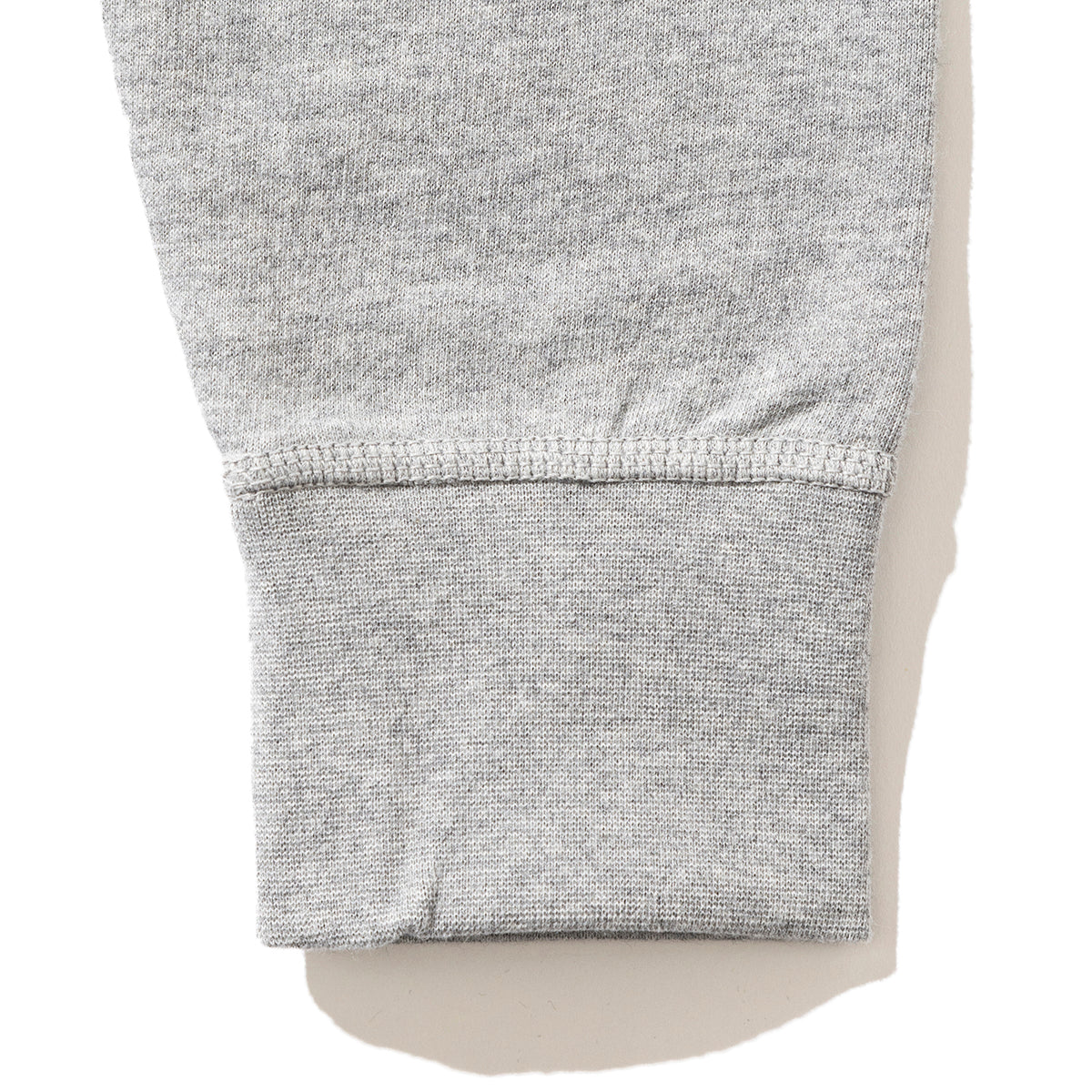 MOCK NECK RAGLAN SWEAT SHIRT