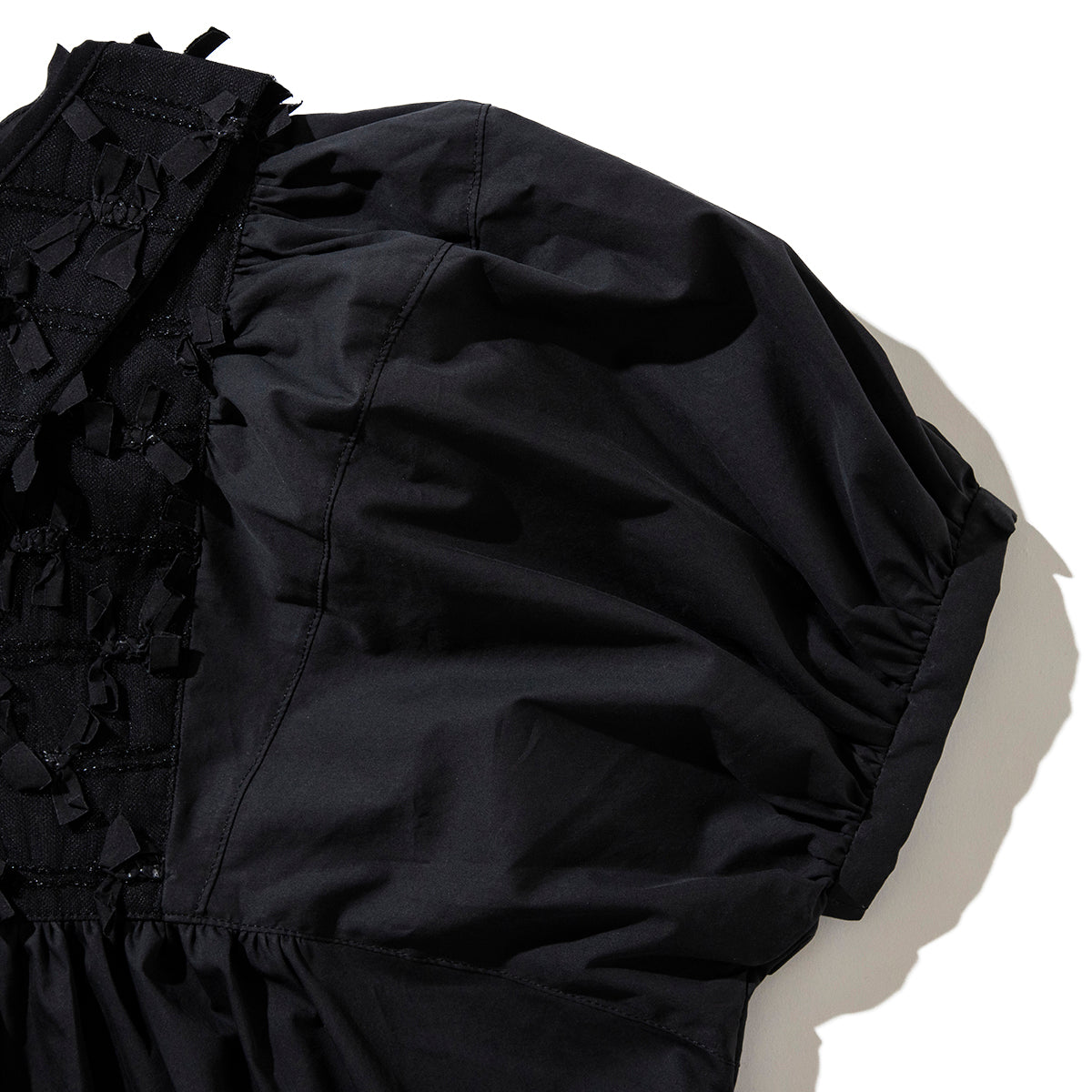 Ribbon tulle collared blouse