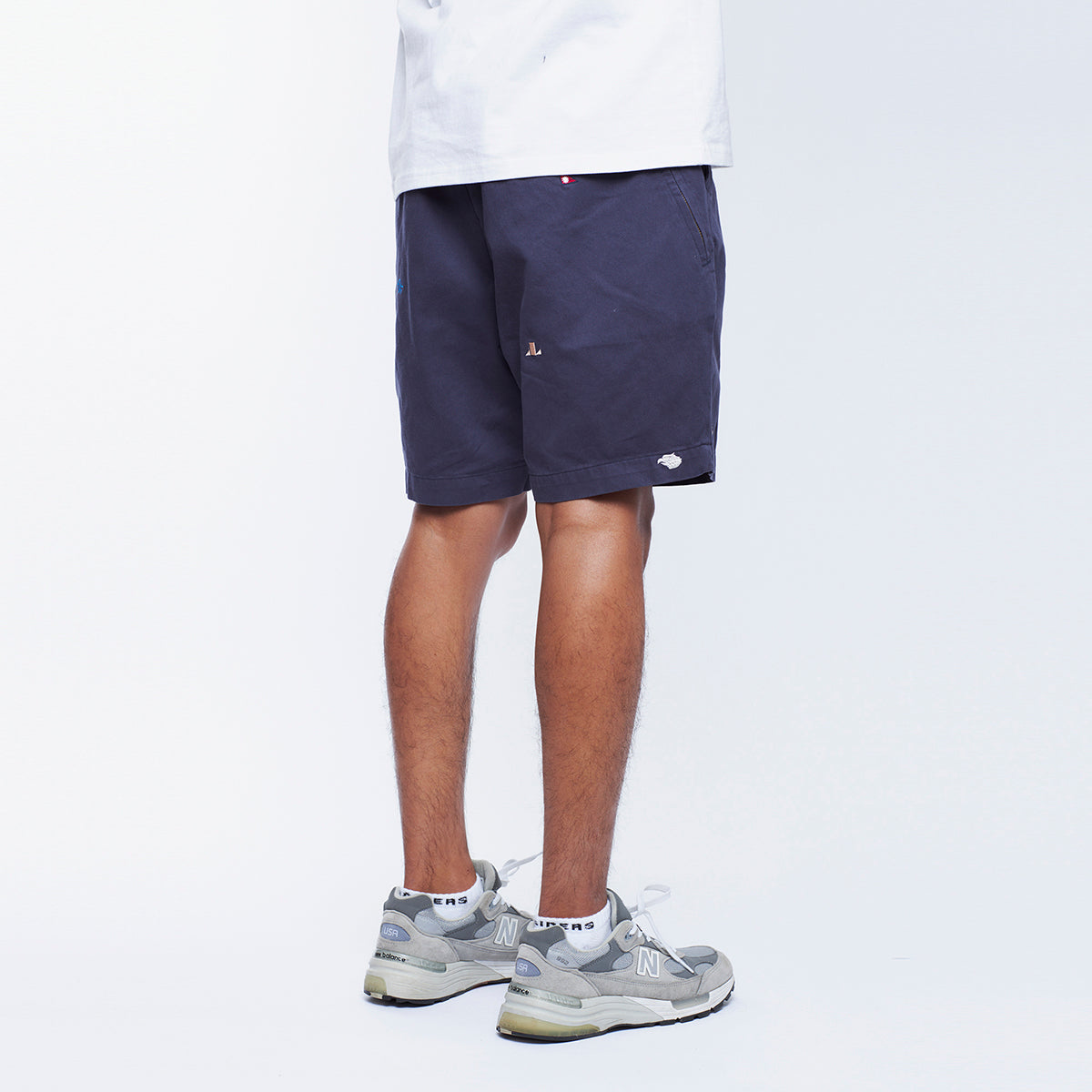 LR EMBROIDERY SHORTS