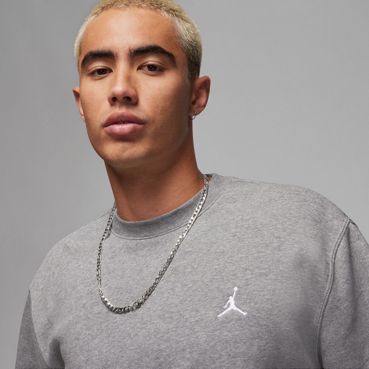 エッセンシャル フリース クルーネック スウェットシャツ