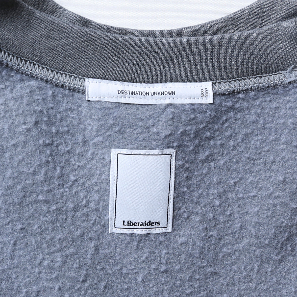 LR BOX LOGO CREWNECK