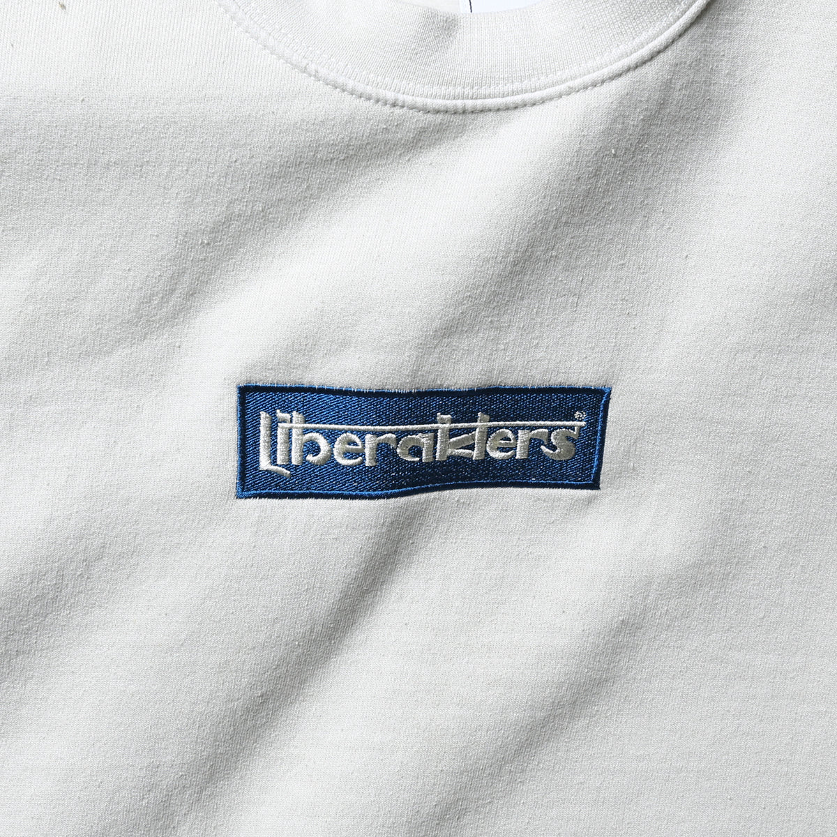 LR BOX LOGO CREWNECK