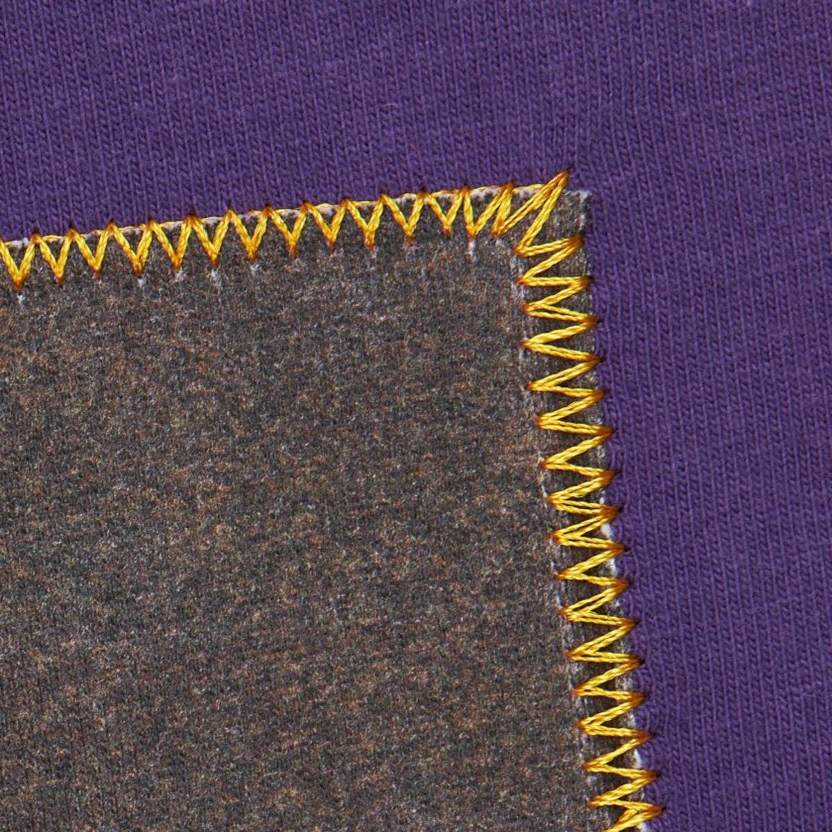 Heavyweight Premium Player Tee Vintage Logo