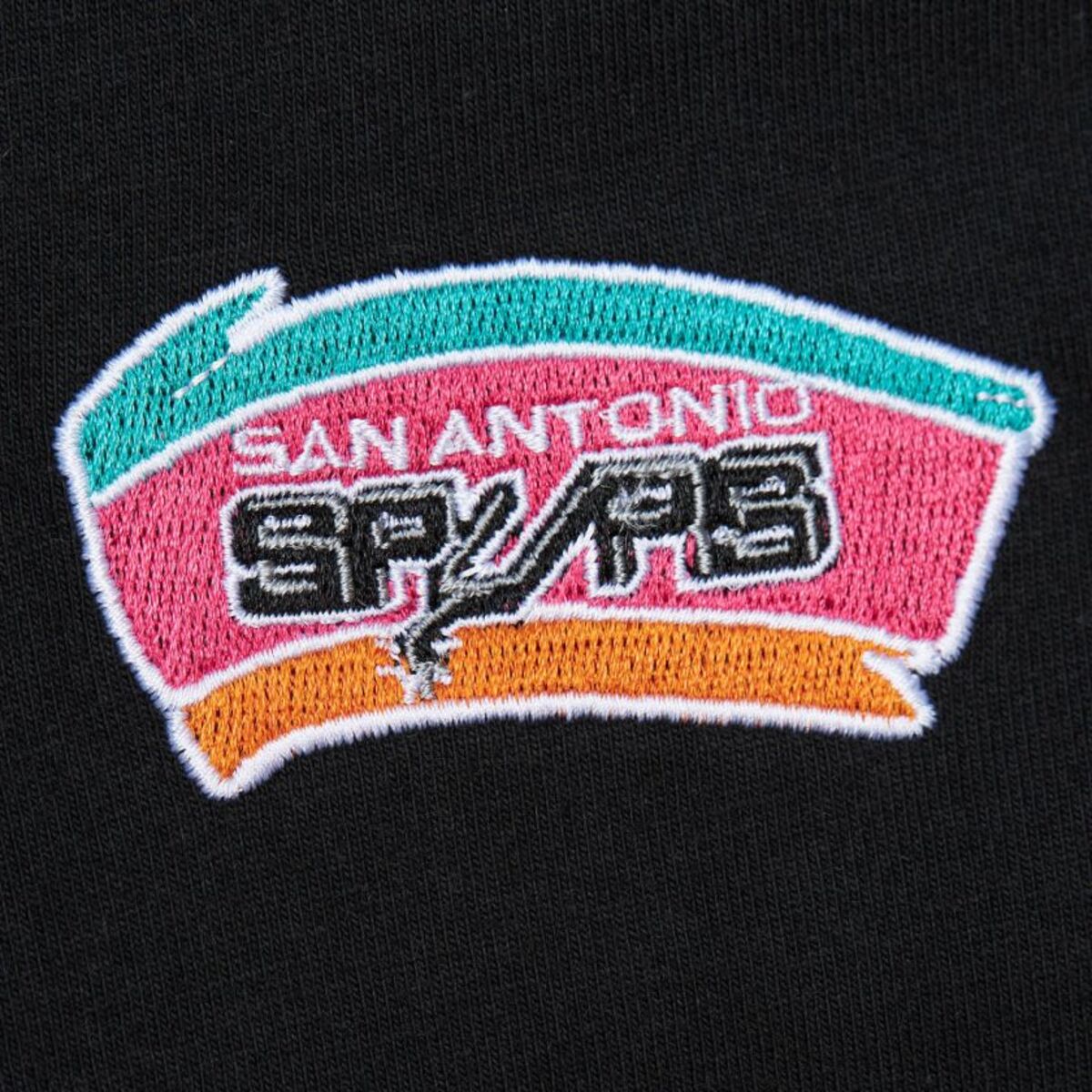 Heavyweight Premium Player Tee Vintage Logo