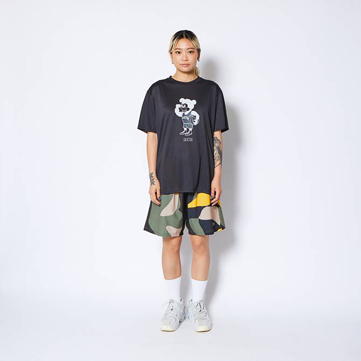 SEASONAL NICK SPORTS TEE