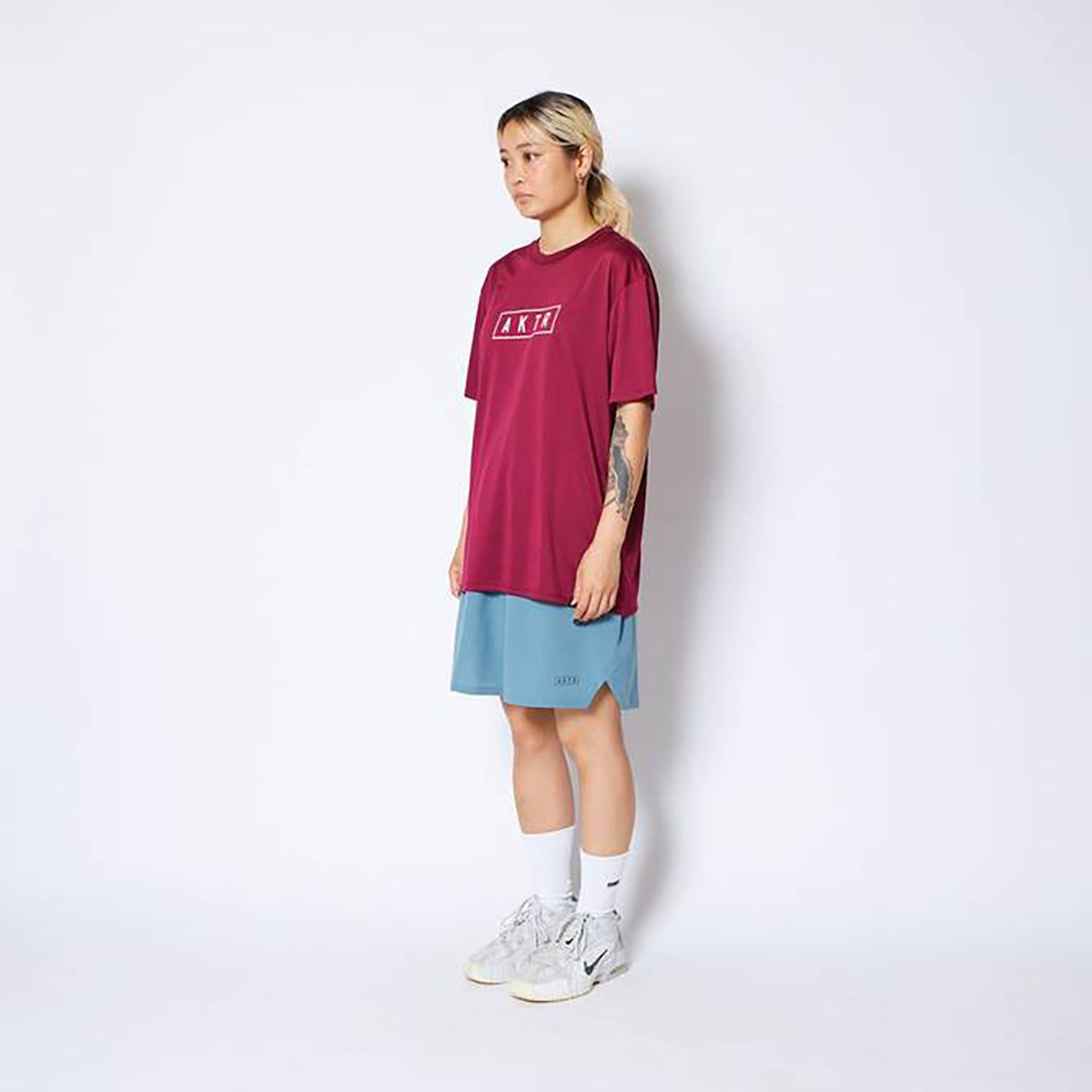 SEASONAL AKTR LOGO SPORTS TEE
