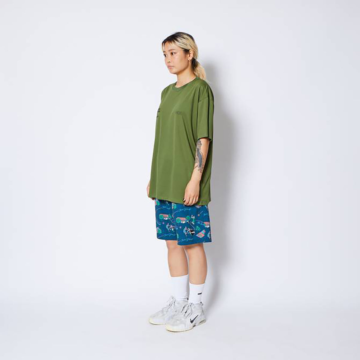 AKT LOCAL LOOSE FIT SPORTS TEE