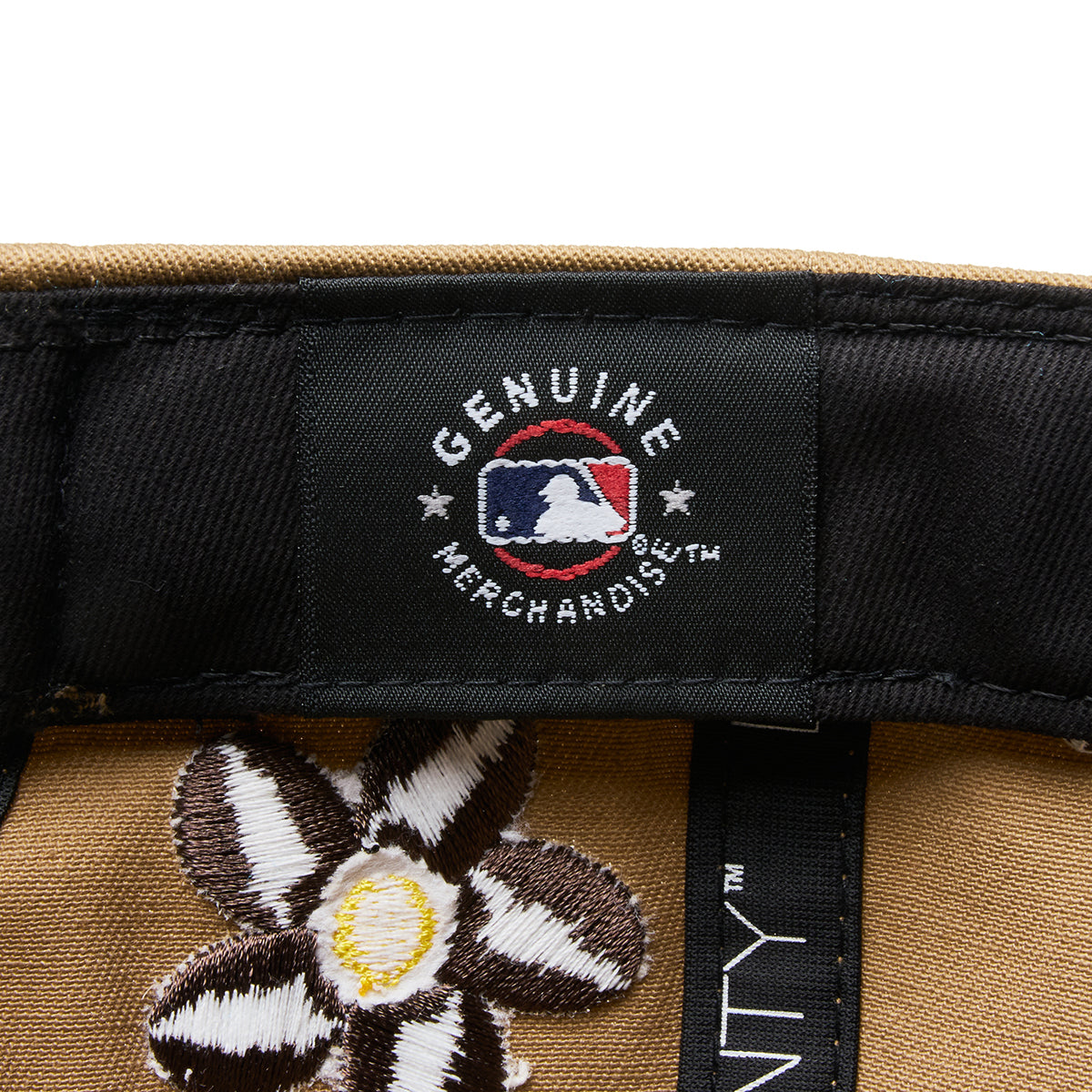 9TWENTY MLB Flower Embroidery Boston Red Sox