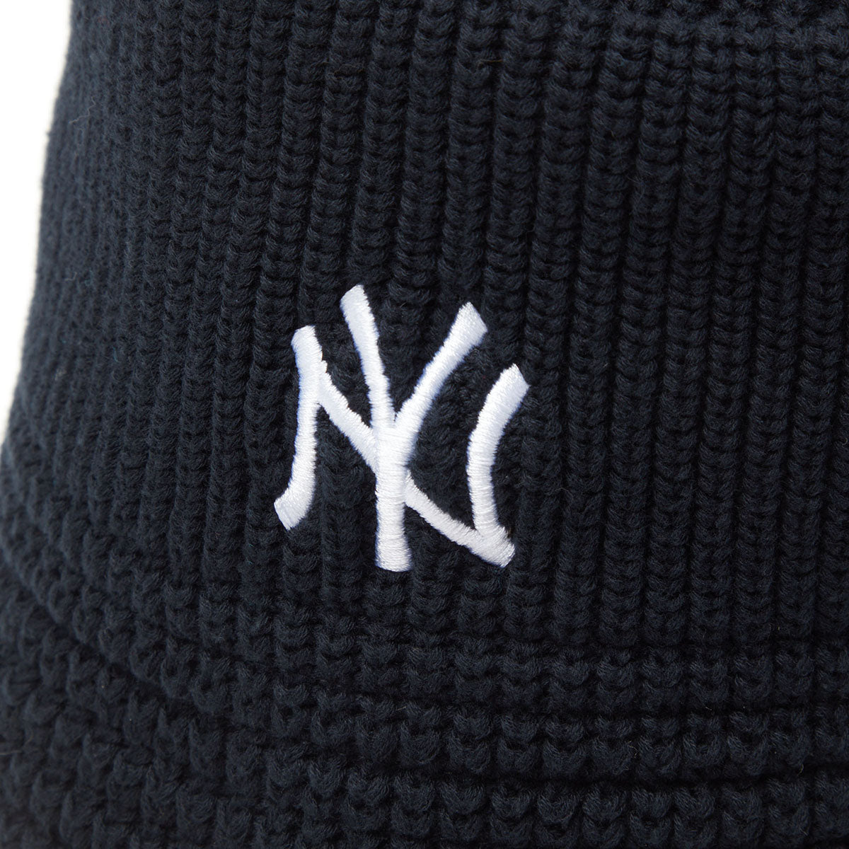 NEW YORK YANKEES KNIT BUCKET