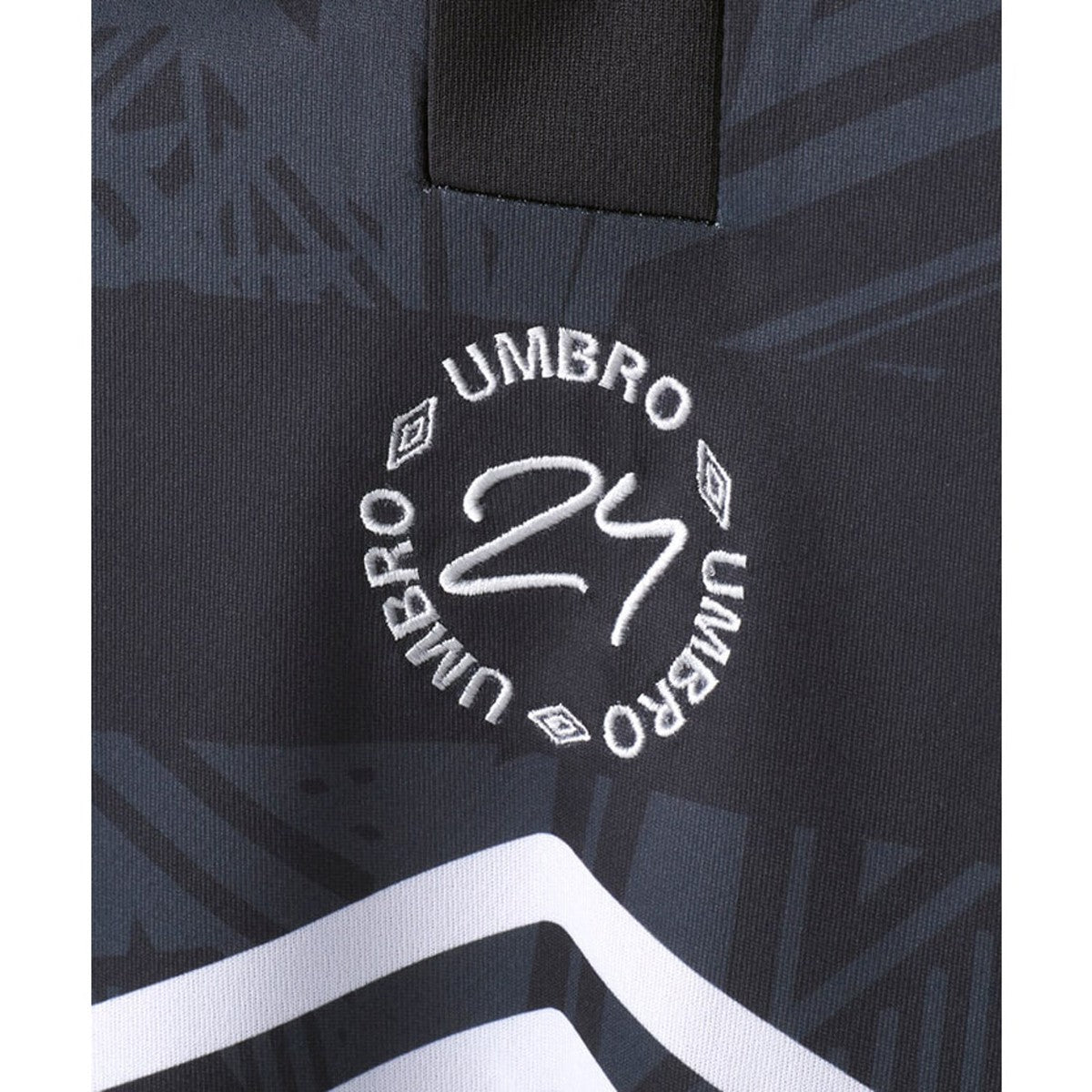 THE THIRD JUNIOR GRAPHIC PRACTICE SHIRT