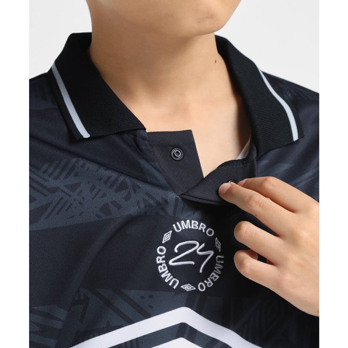 THE THIRD JUNIOR GRAPHIC PRACTICE SHIRT