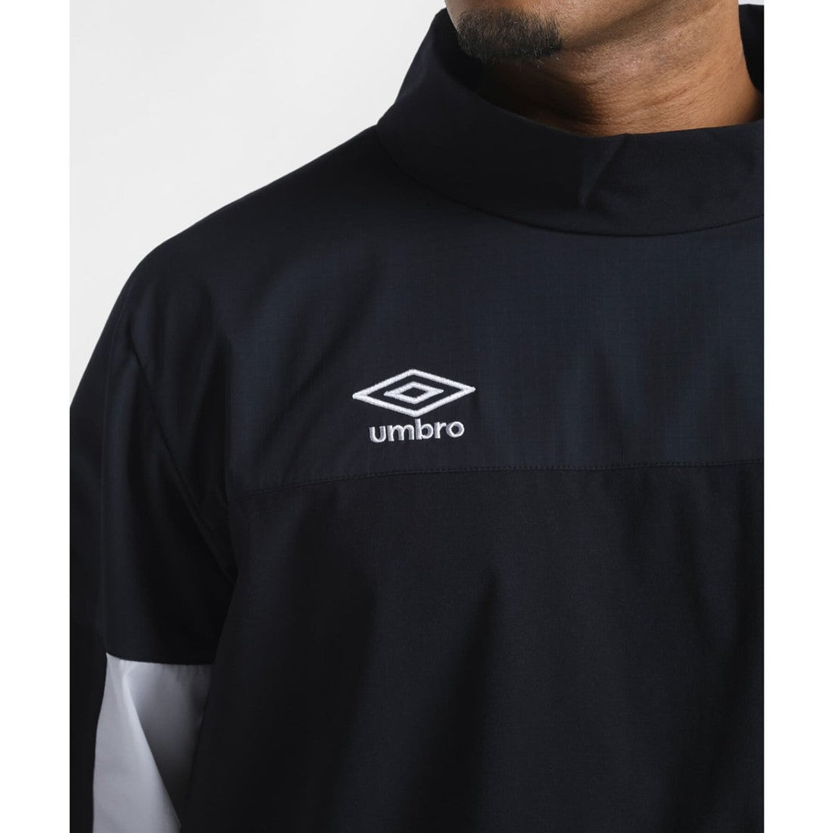 THE THIRD LINED CROSS TOP