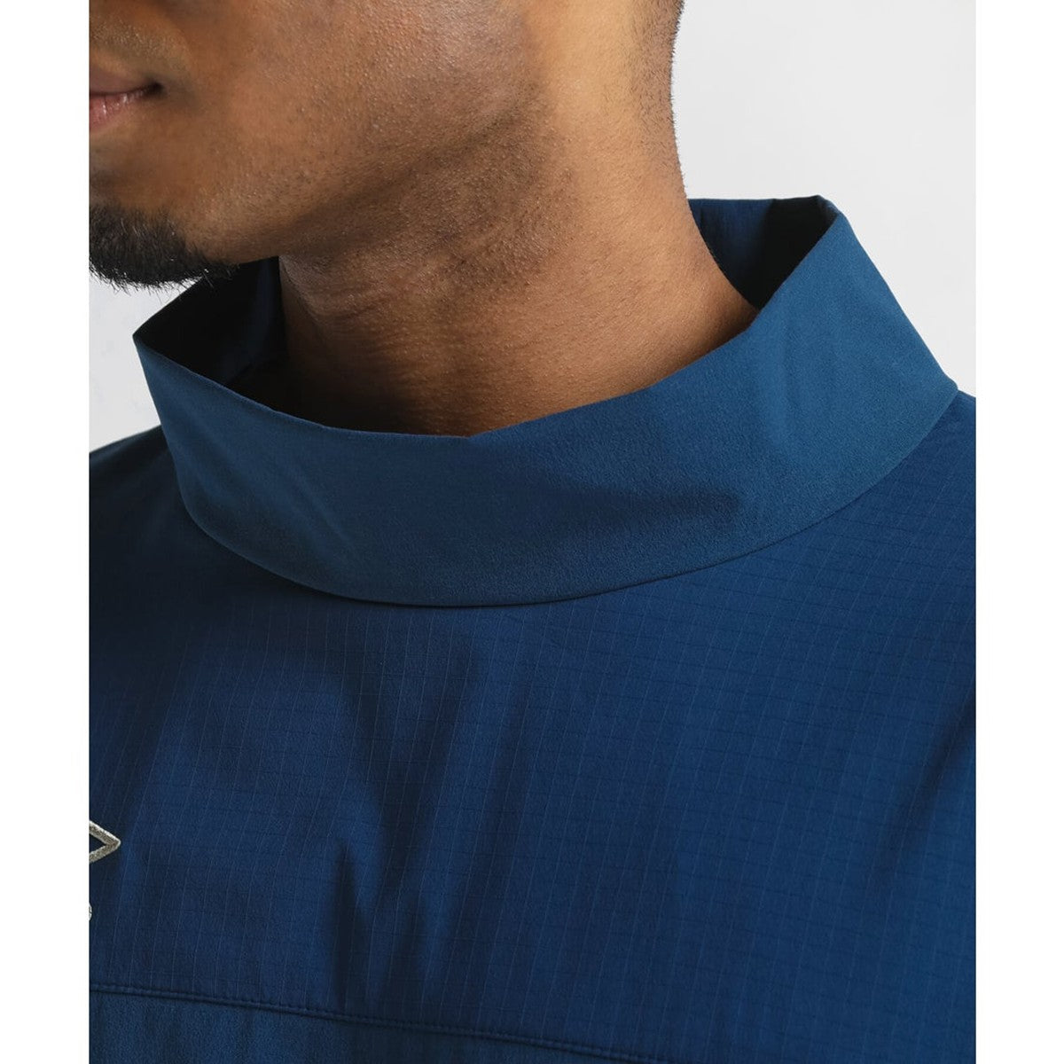 THE THIRD LINED CROSS TOP