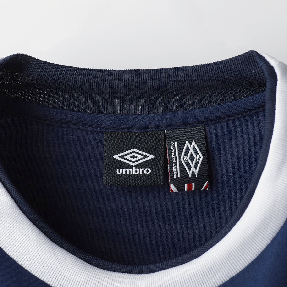 AWAY DAYS WIDE PRACTICE SHIRT