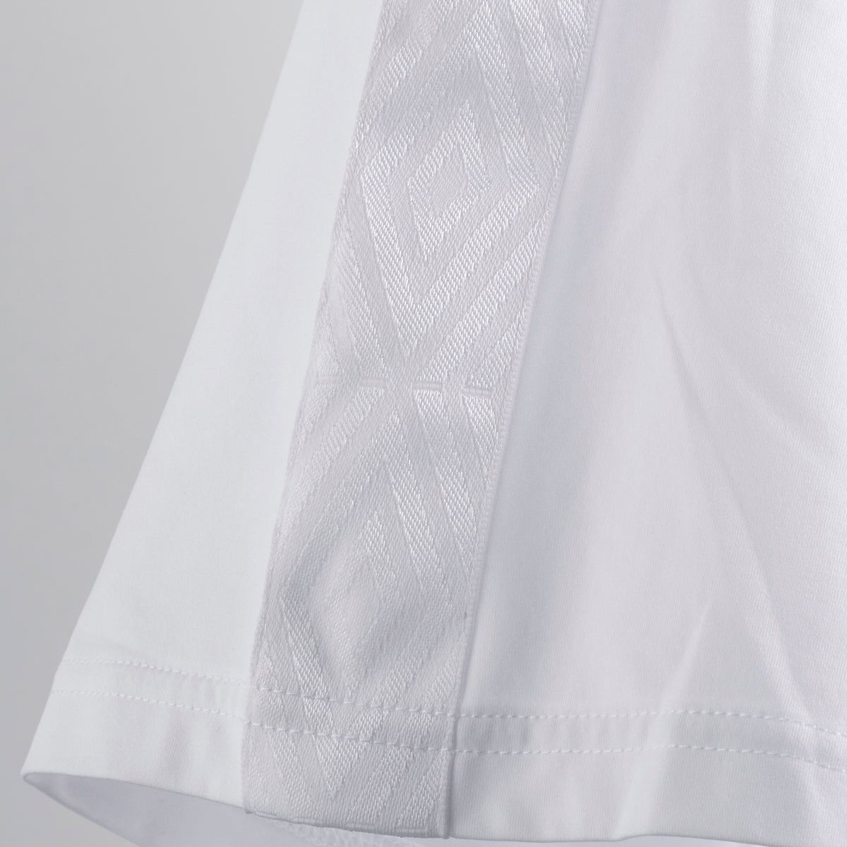 AWAY DAYS WIDE PRACTICE SHIRT